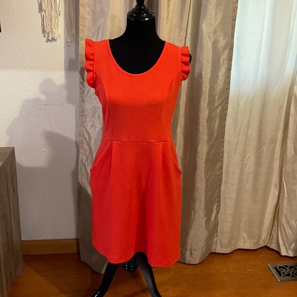 Super cute dress with pockets - Picture 1 of 3